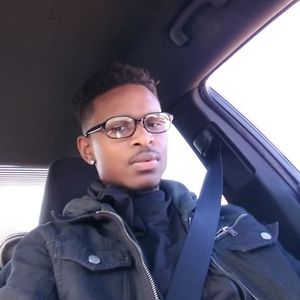 Meet your Posher, Devan